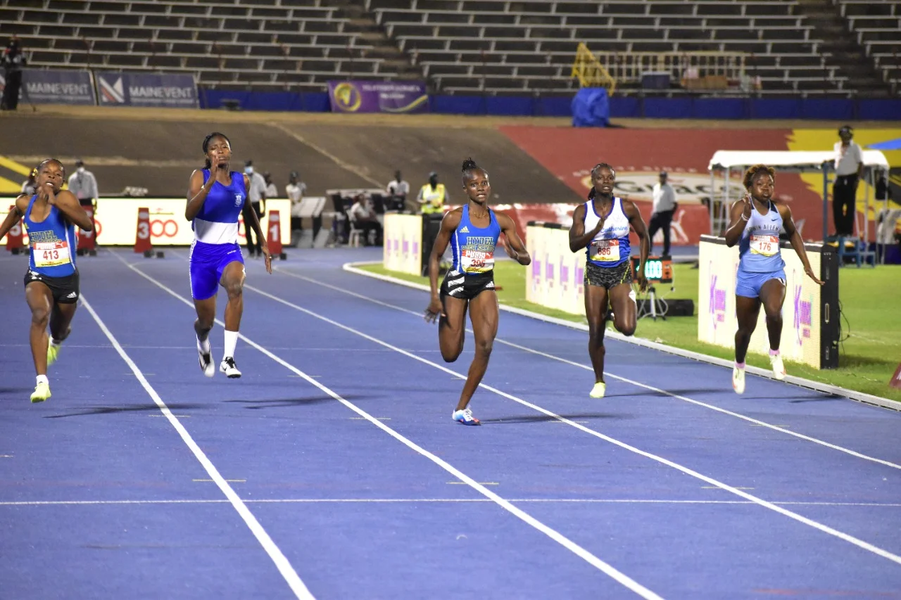 Featured Image for [6 World Junior Top Spot Performances from Champs – Kerrica Hill With World Under 18 Record] article
